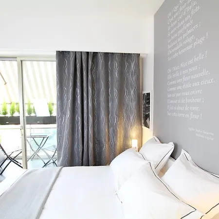 Hotel apartamentowy Nice Beach Nicea